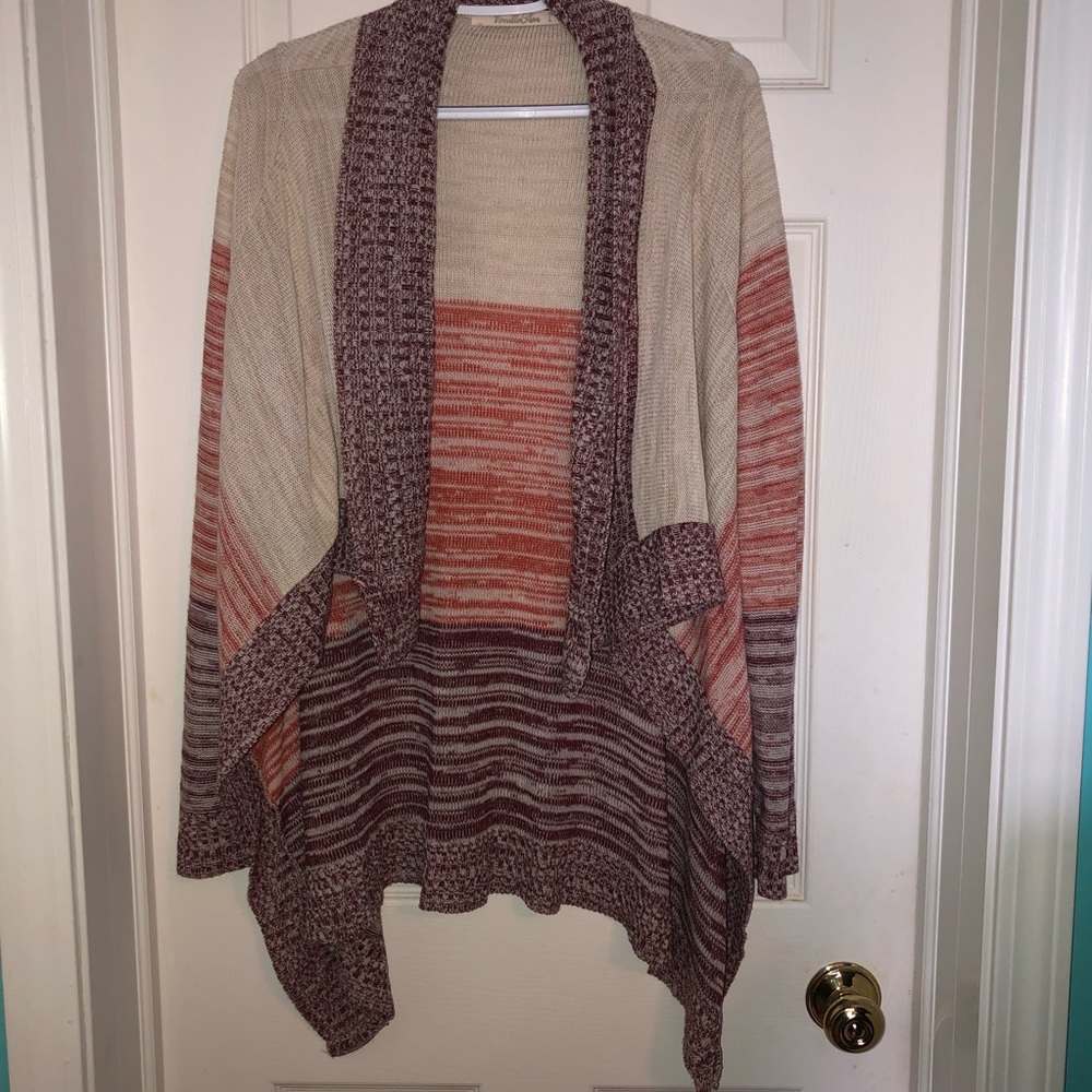 Cardigan - Picture 2 of 4
